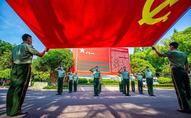 谁知道哪里可以大面积承包土地，用来植树的…我想为祖国的绿化事业尽一份力游戏画面